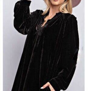Easel Velvet Shoulder Ruffle Knee Length Dress in Black